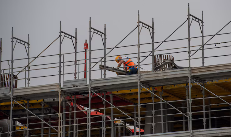 construction work 646135 2543